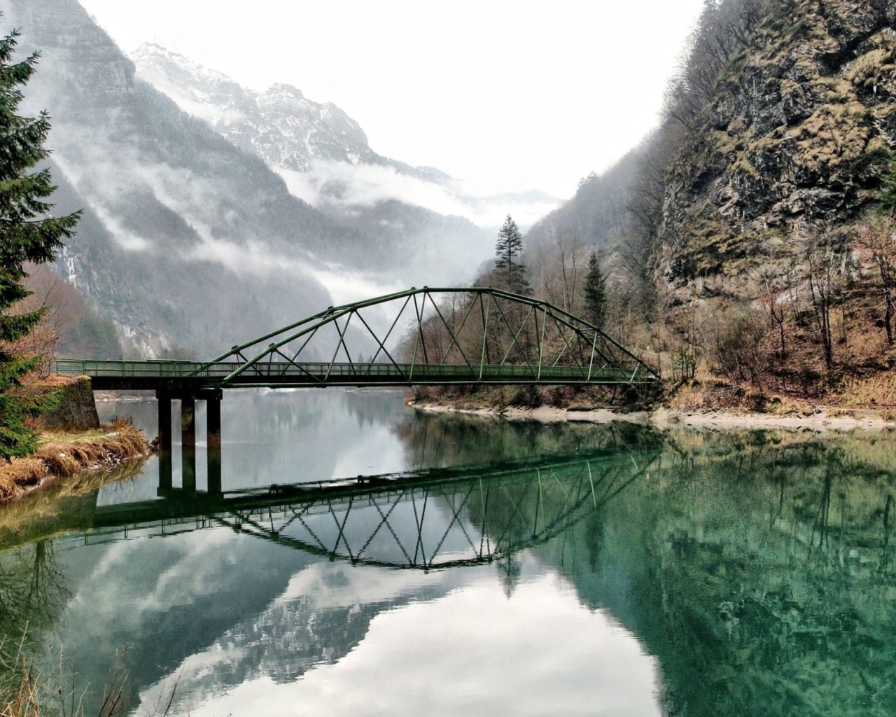 Screenshot №1 pro téma Bridge Over Mountain River 1280x1024