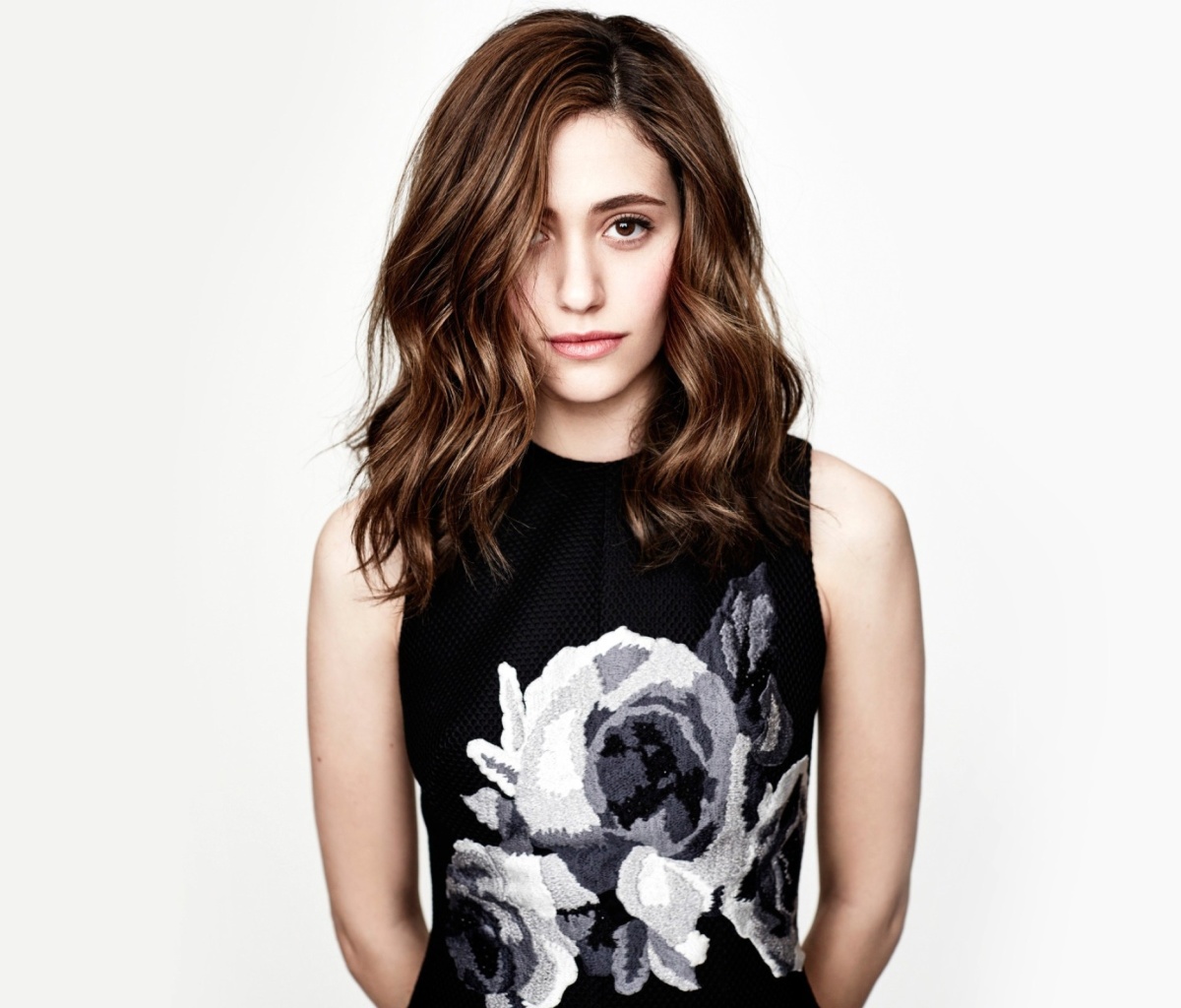 Screenshot №1 pro téma Emmy Rossum Gothic Looks 1200x1024