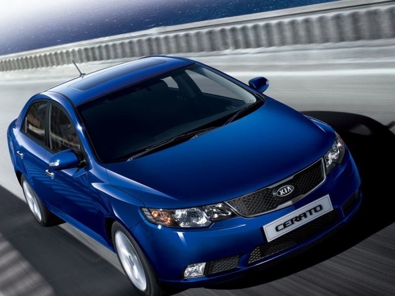 Das Kia Cerato Wallpaper 800x600