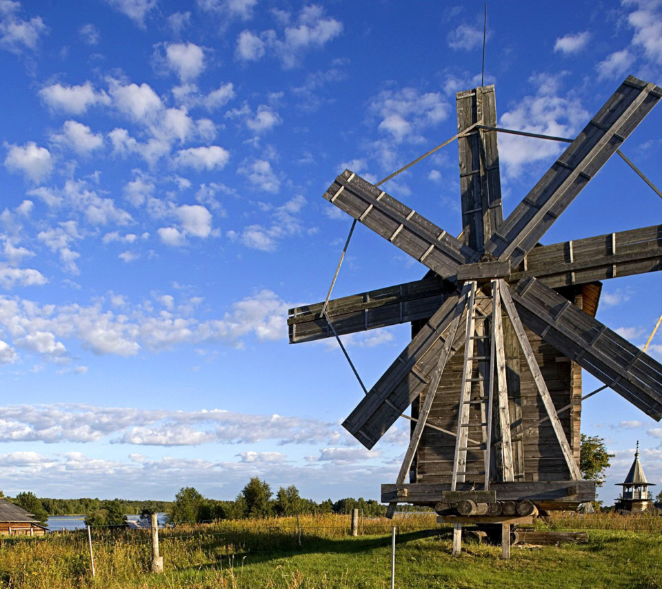 Fondo de pantalla Kizhi Island with wooden Windmill 960x854