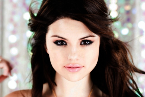 Sfondi Selena Gomez Portrait 480x320