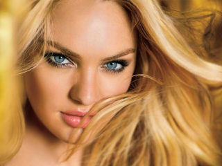 Candice Swanepoel screenshot #1 320x240