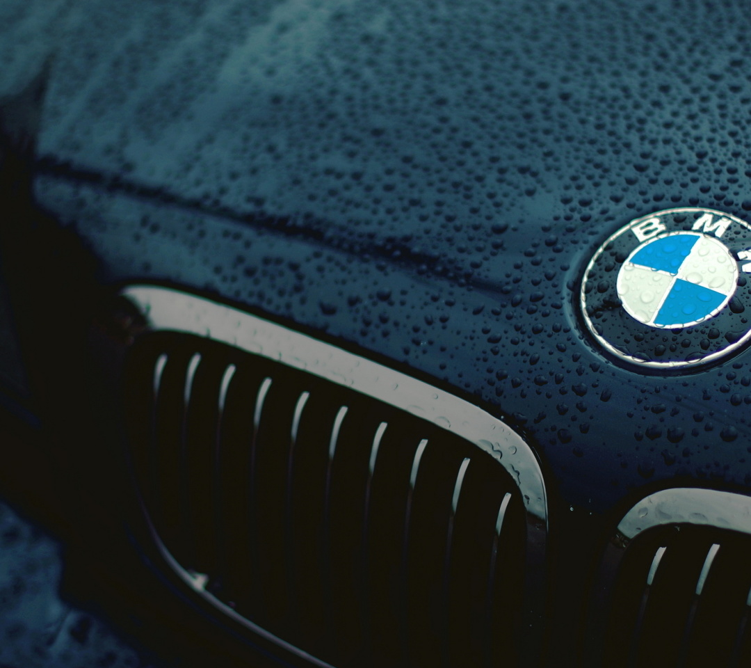 Screenshot №1 pro téma Bmw Logo after Rain 1080x960