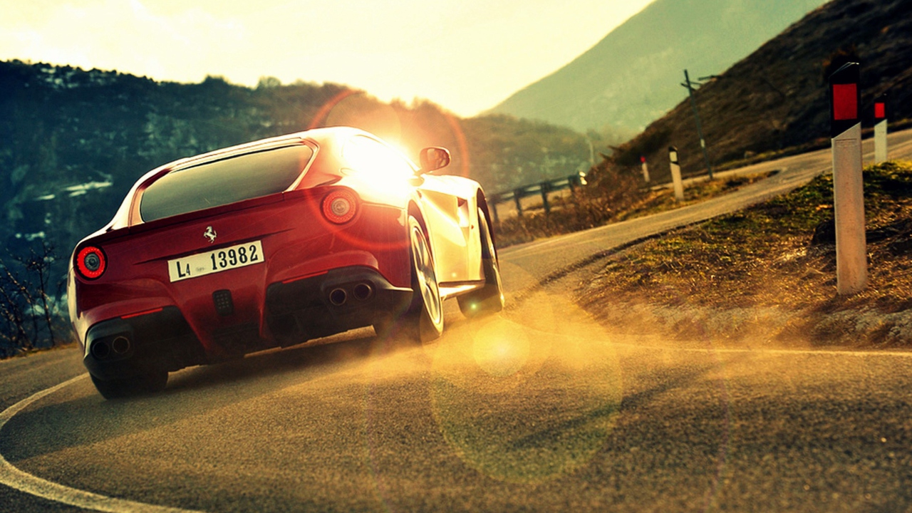 Sfondi Ferrari F12 Berlinetta At Sunset 1280x720