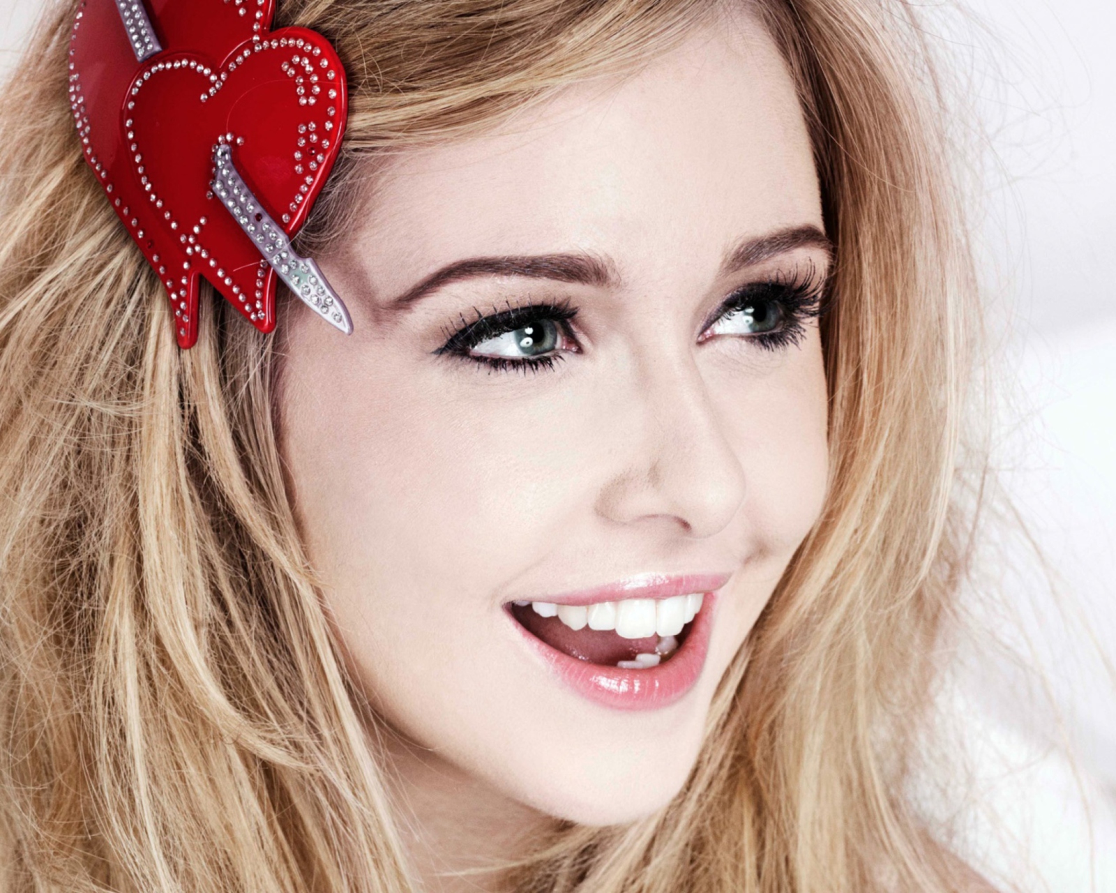 Обои Diana Vickers 1600x1280