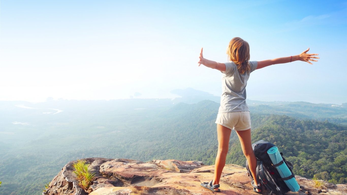 Backpacker tourist girl wallpaper 1366x768