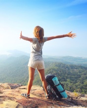 Das Backpacker tourist girl Wallpaper 176x220