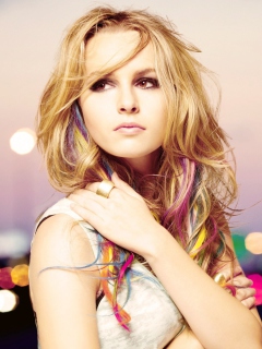 Fondo de pantalla Bridgit Mendler 240x320