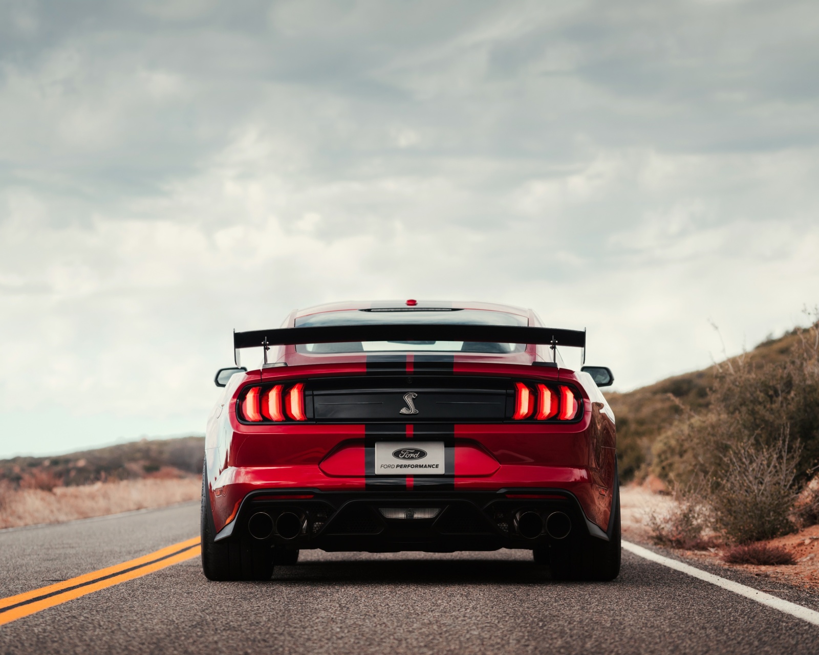 Sfondi Mustang Shelby GT500 1600x1280