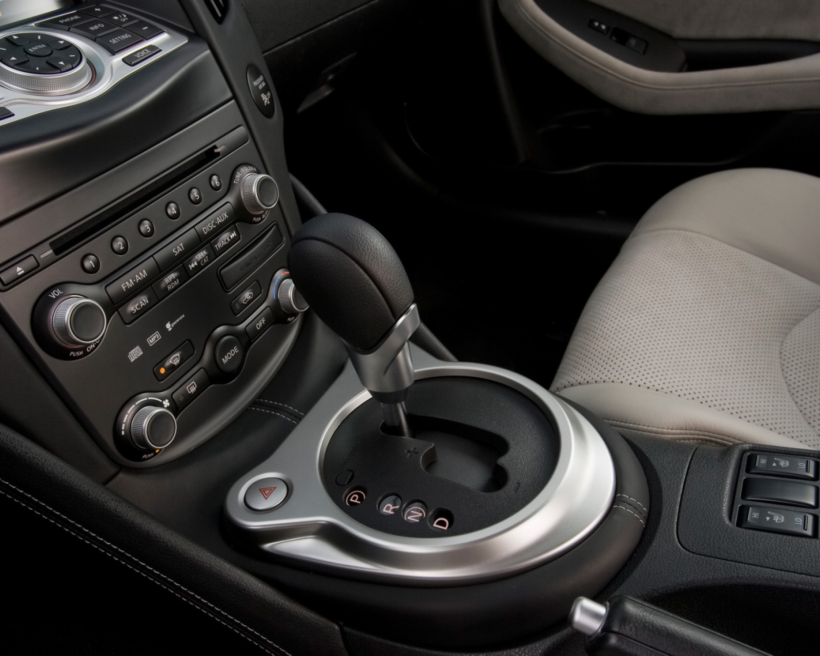 Fondo de pantalla Nissan 370Z Interior 1600x1280