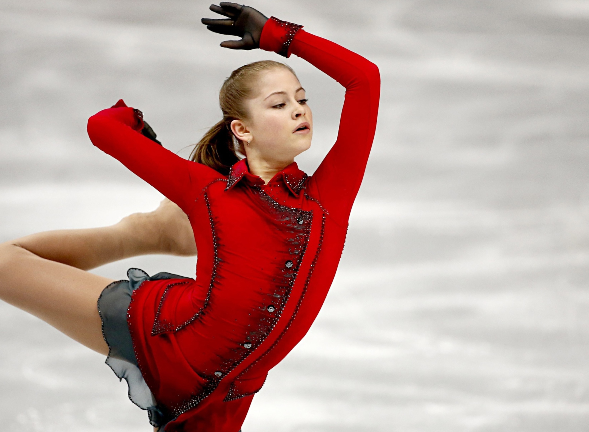 Обои Yulia Lipnitskaya Champion In Sochi 2014 Winter Olympics 1920x1408