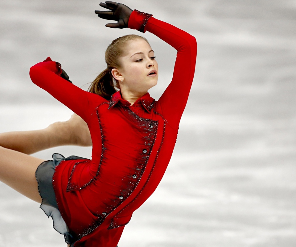 Обои Yulia Lipnitskaya Champion In Sochi 2014 Winter Olympics 960x800