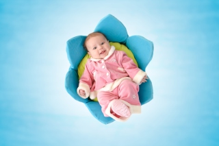 Cute Newborn Baby - Obrázkek zdarma pro 1366x768