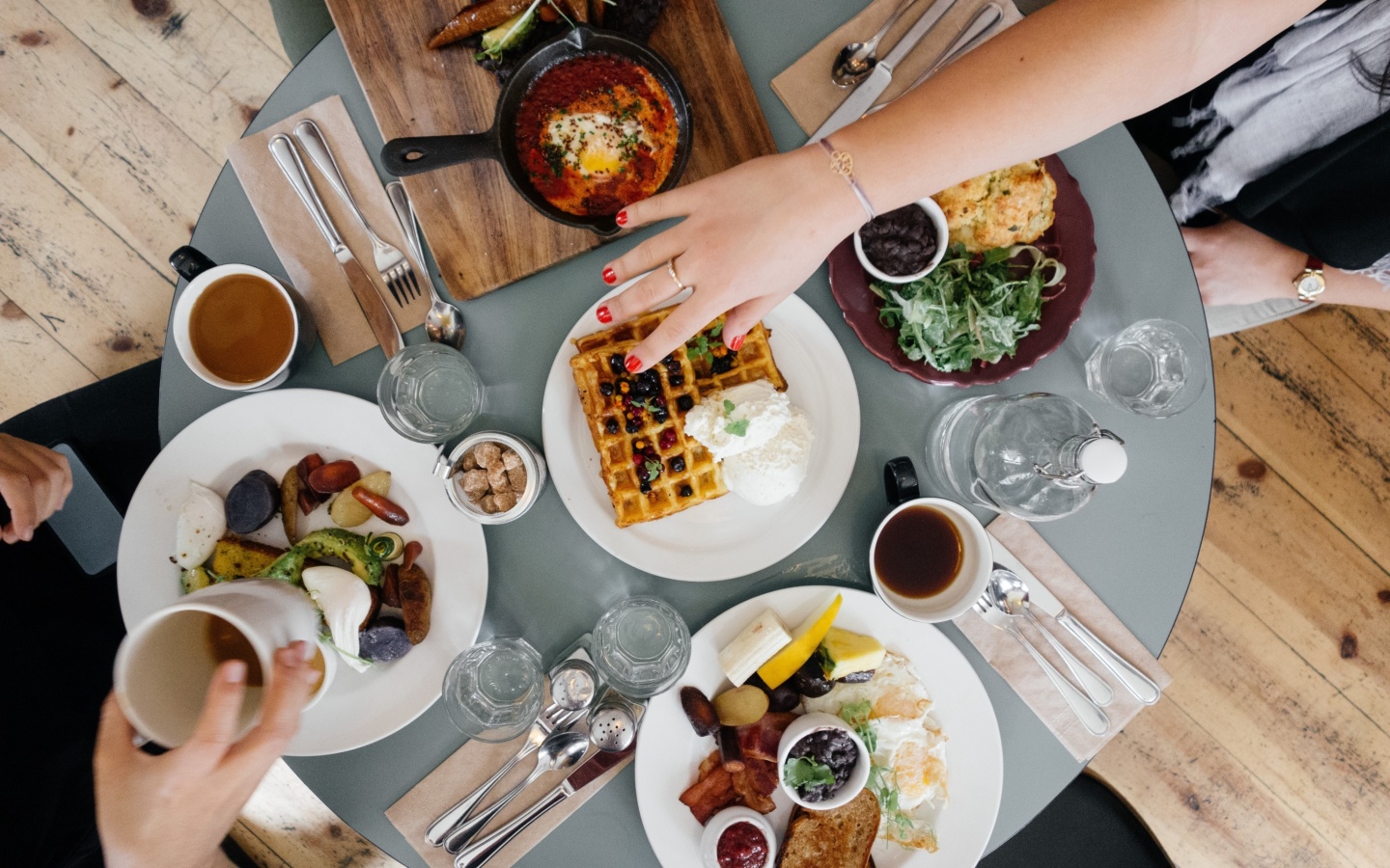 Sfondi Breakfast with Coffee, Bacon and Waffle 1440x900