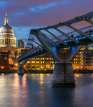 Millennium Bridge, St Paul's Cathedral - Obrázkek zdarma pro 240x400