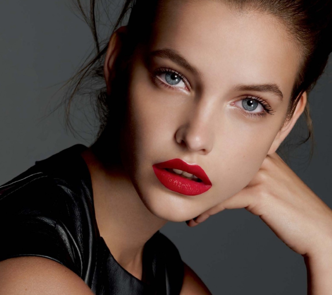 Обои Barbara Palvin Red Lipstick 1080x960