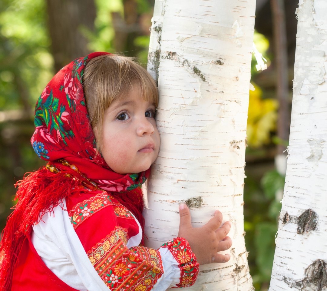 Sfondi Little Russian Girl And Birch Tree 1080x960