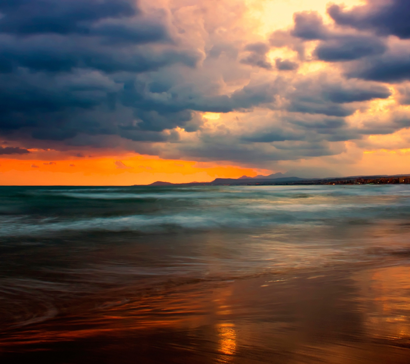 Screenshot №1 pro téma Stormy Sunset 1440x1280