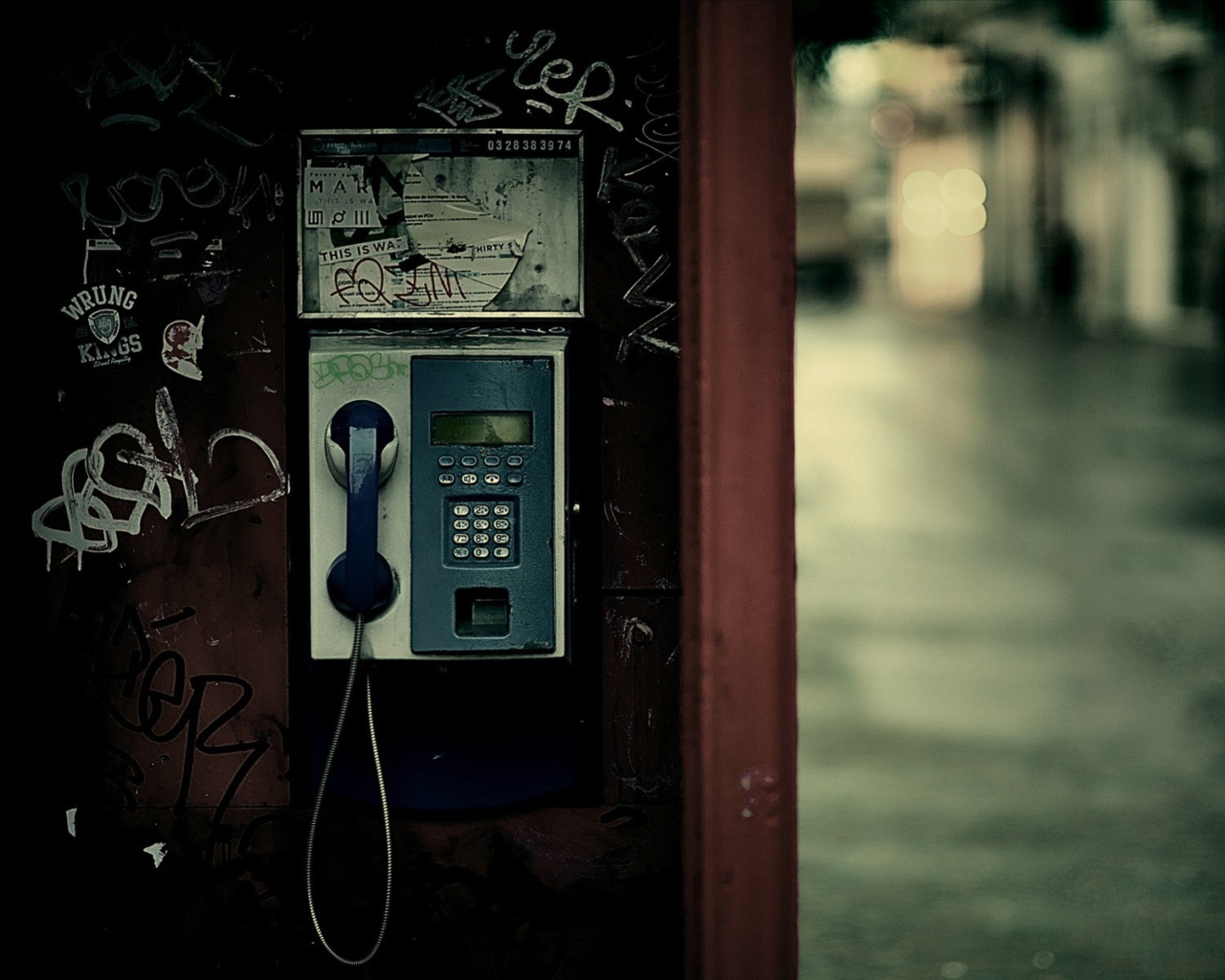 Screenshot №1 pro téma Phone Booth 1280x1024