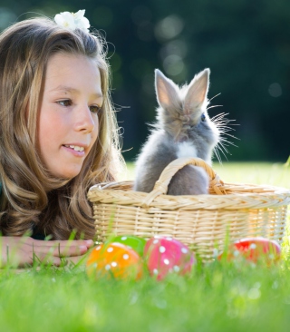 Girl And Fluffy Easter Rabbit papel de parede para celular para 176x220