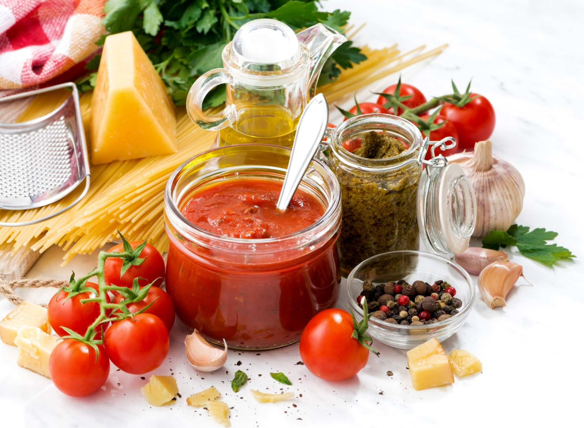 Lecho with tomatoes, spices and cheese wallpaper 1920x1408