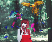 Screenshot №1 pro téma Girl, Birds And Feathers 220x176