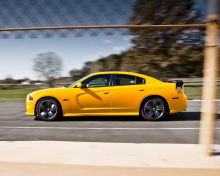 Fondo de pantalla Dodge Charger SRT8 Super Bee 220x176