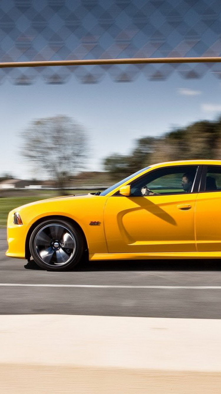 Обои Dodge Charger SRT8 Super Bee 750x1334