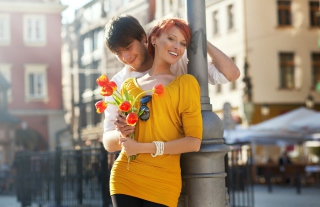 Beautiful Couple In Love - Obrázkek zdarma pro Nokia Asha 210