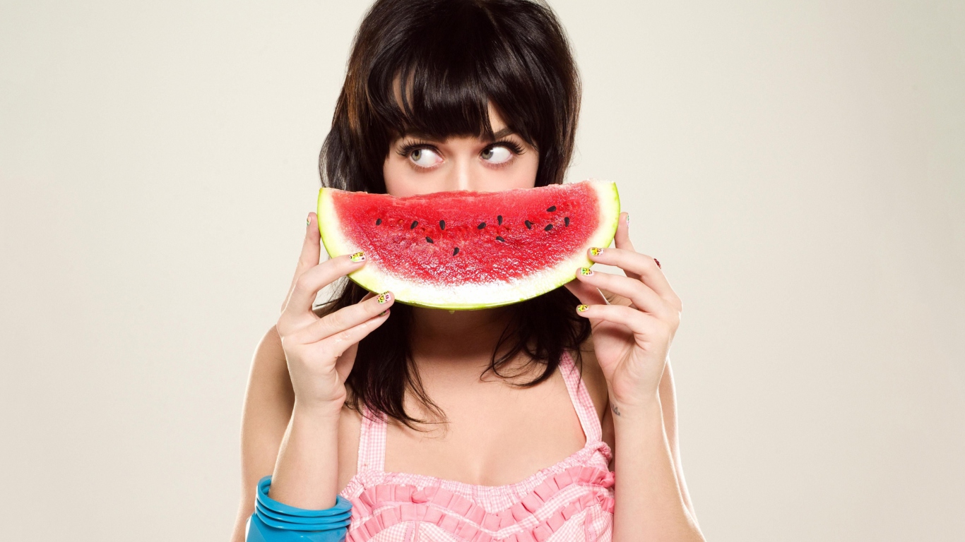 Screenshot №1 pro téma Katy Perry Watermelon Smile 1366x768