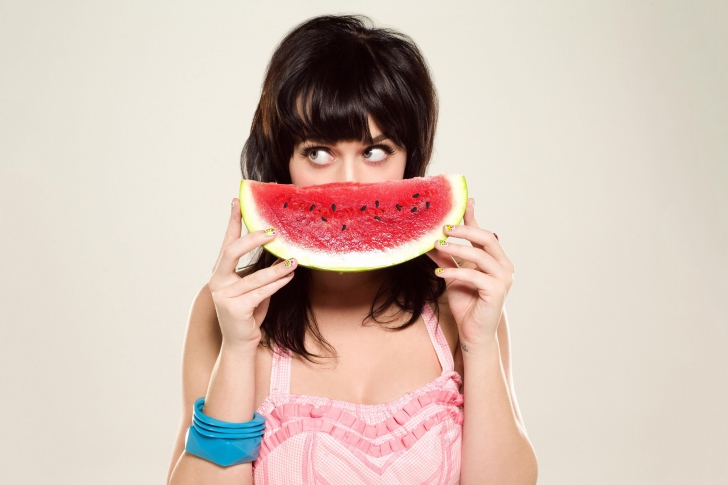 Das Katy Perry Watermelon Smile Wallpaper