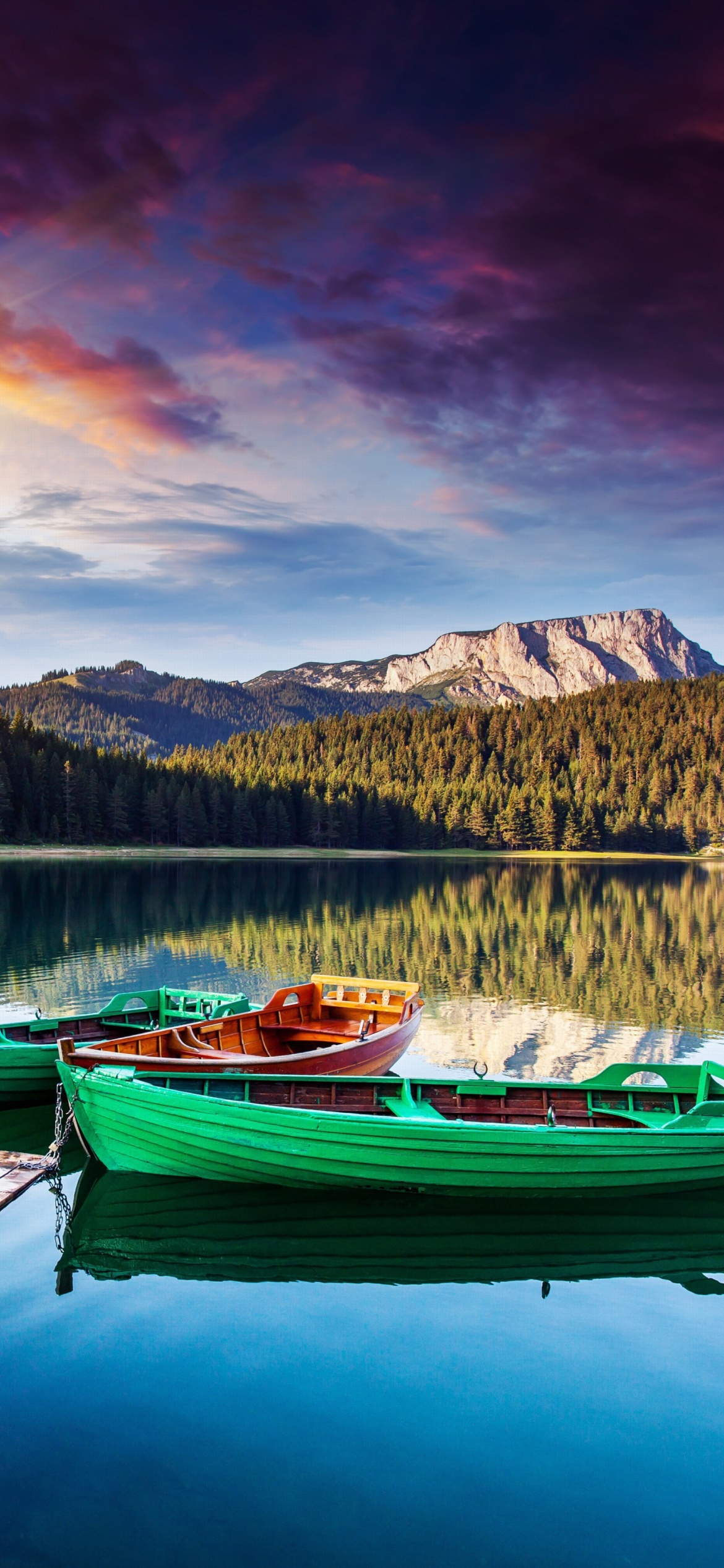 Sfondi Mountain Lake HDR 1170x2532