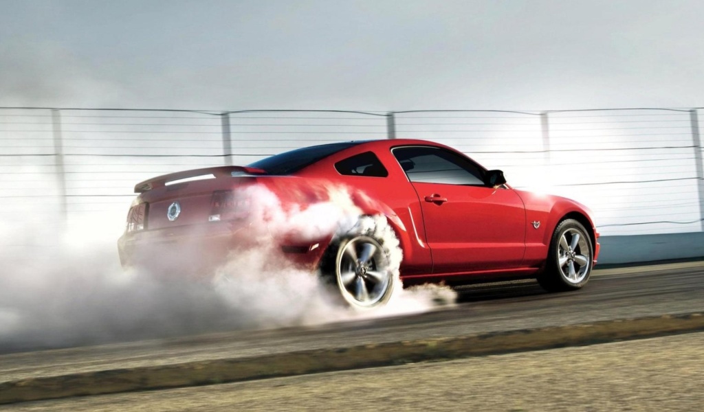 Red Mustang GT Best USA Sporcar wallpaper 1024x600