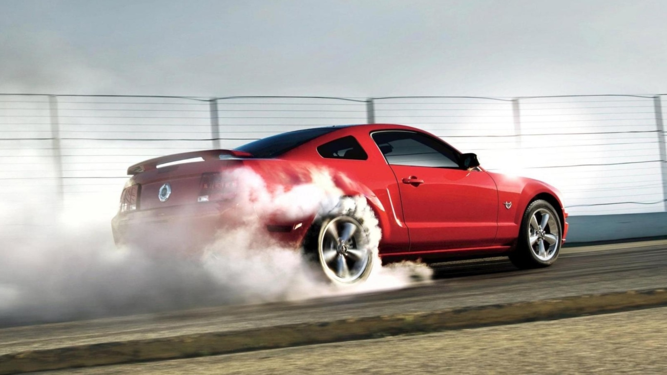 Red Mustang GT Best USA Sporcar wallpaper 1366x768