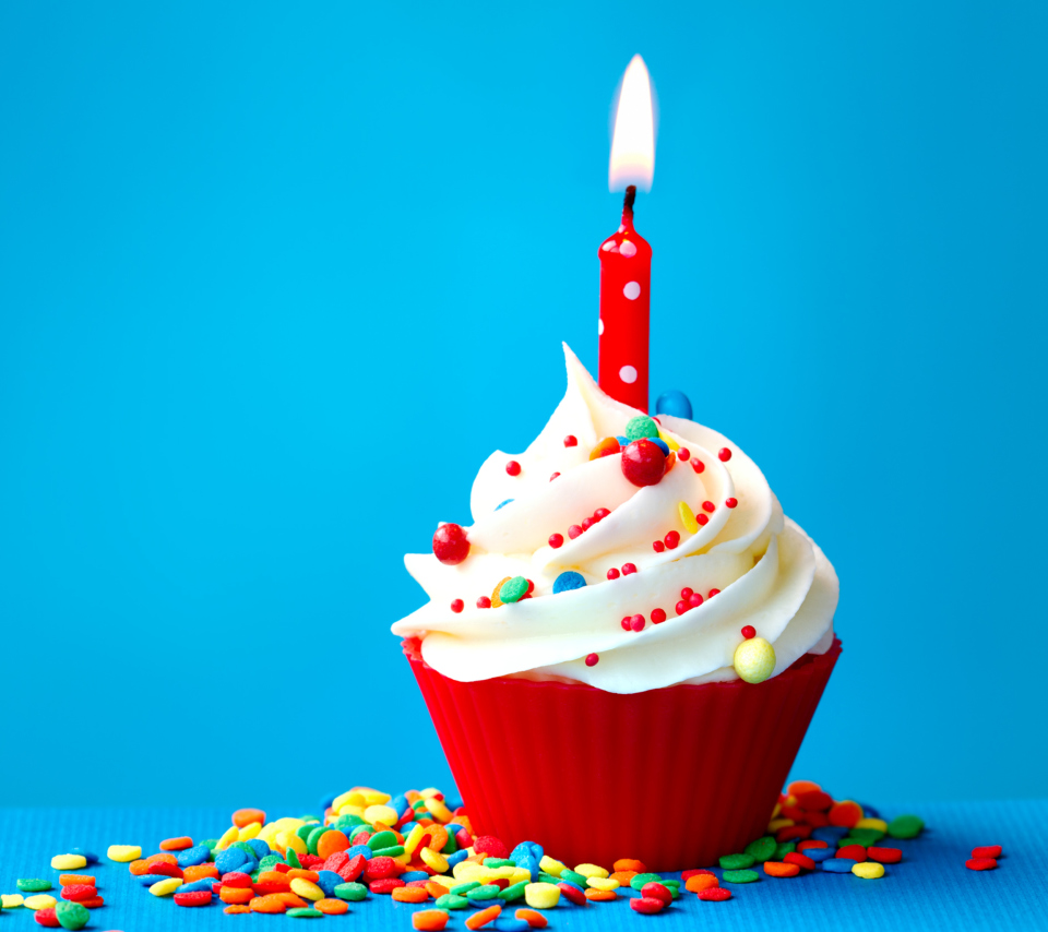 Обои Happy Birthday Cupcake 960x854