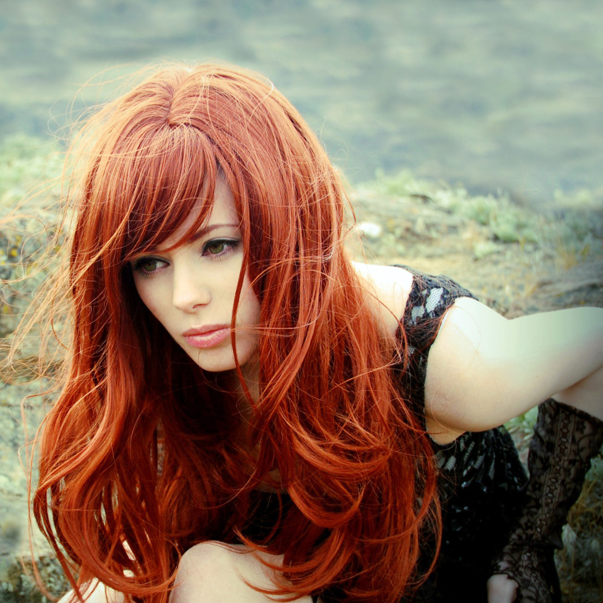 Screenshot №1 pro téma Gorgeous Red Hair Girl With Green Eyes 2048x2048