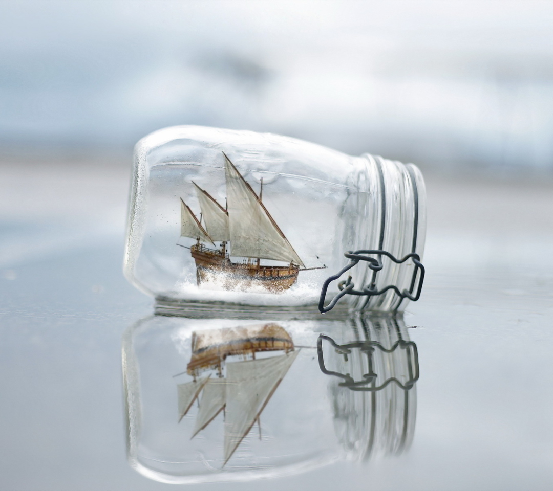 Обои Toy Ship In Bottle 1080x960