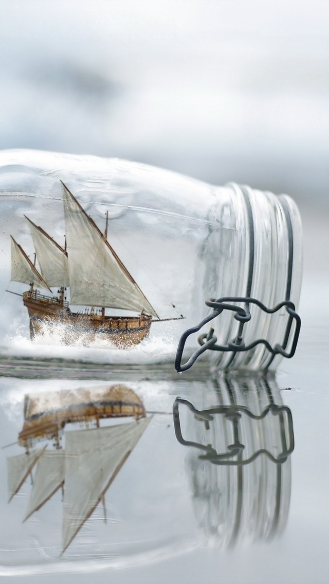 Обои Toy Ship In Bottle 640x1136