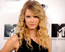 Обои Taylor Swift on MTV 220x176