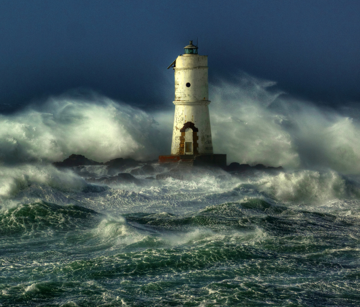 Das Ocean Storm And Lonely Lighthouse Wallpaper 1200x1024