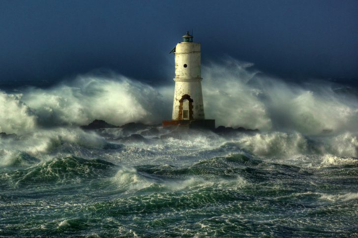 Ocean Storm And Lonely Lighthouse wallpaper