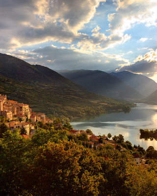 Abruzzo National Park - Obrázkek zdarma pro iPhone 5S