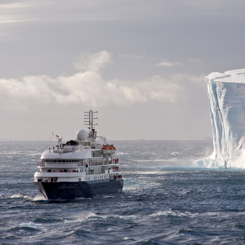 Antarctica Iceberg Ship screenshot #1 1024x1024