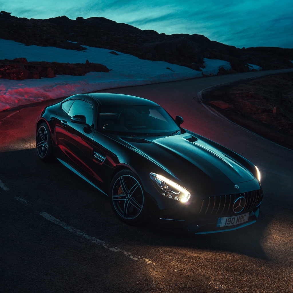 Обои Mercedes Benz AMG GT Roadster in Night 1024x1024