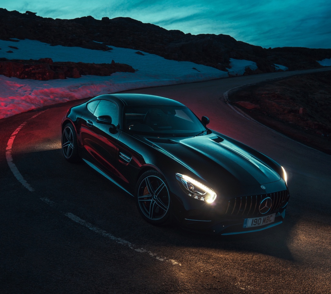 Обои Mercedes Benz AMG GT Roadster in Night 1080x960