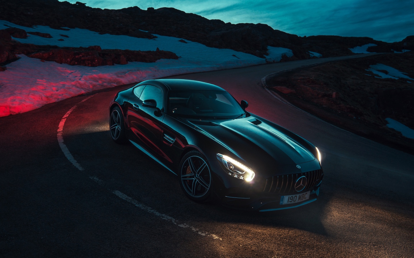 Screenshot №1 pro téma Mercedes Benz AMG GT Roadster in Night 1440x900