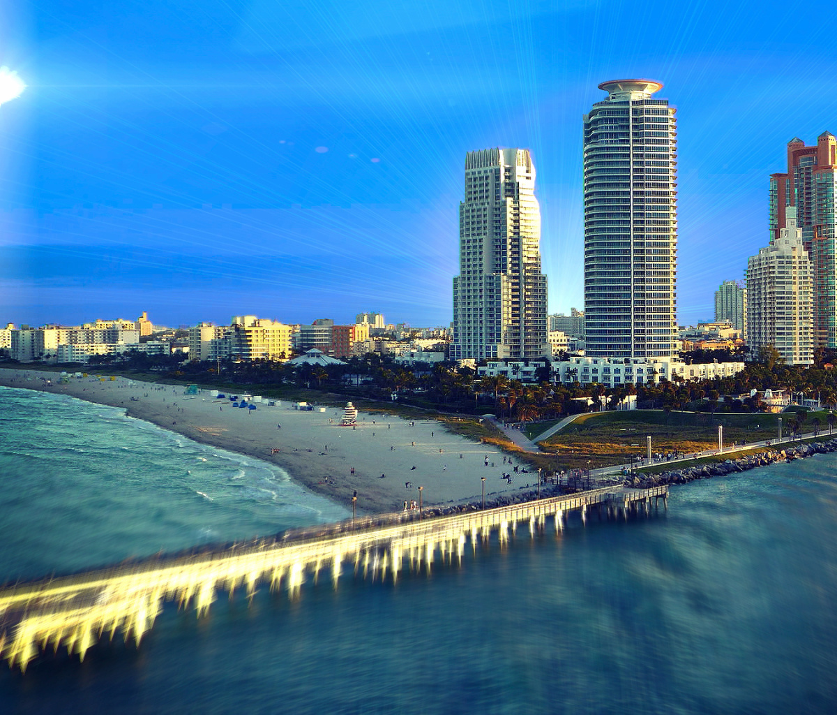 Sfondi Miami Beach with Hotels 1200x1024