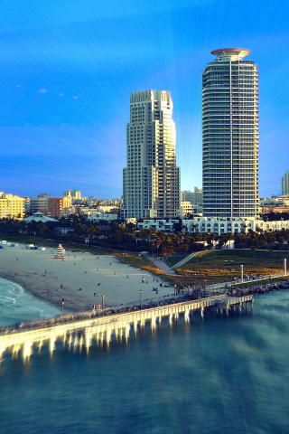 Sfondi Miami Beach with Hotels 320x480