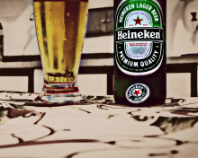 Fondo de pantalla Heineken 220x176