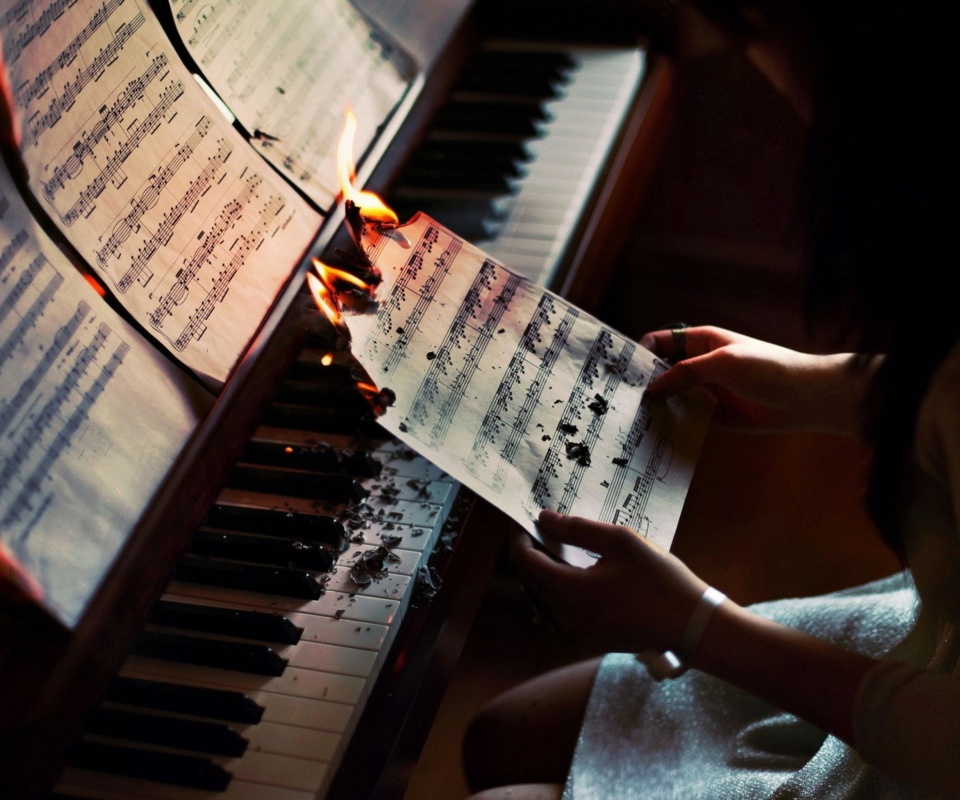 Sheet Music in Fire wallpaper 960x800